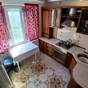 Продається 2 кім Миколаївка , 4/5