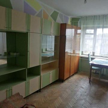 продається від власника 4-х кімнатна квартира