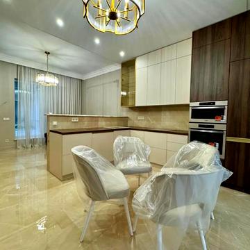 Висока вул.