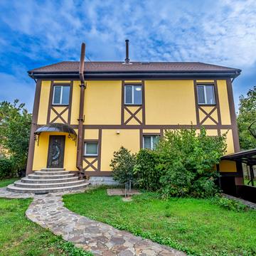 Лугова, 9