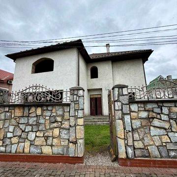 Продається будинок в Угорниках