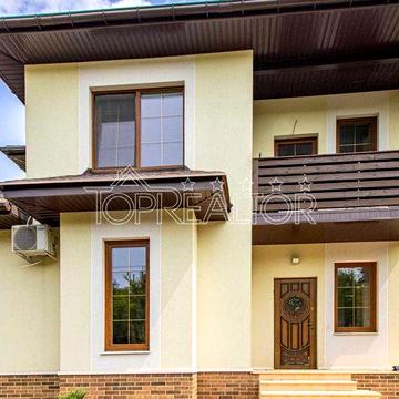 Продам 2-поверховий будинок з ремонтом Флорінка-2 (Флоринка)