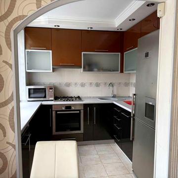 продам 3 кімнатну квартиру Різдвяна- Ватутіна