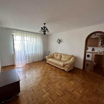 Сдам 4х комн. квартиру на длительный срок