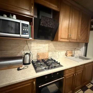 Оренда 3-х кімн кварт з каміном! центр м.Вишневе, Машинобудівників 1