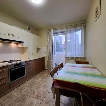 Двохкімнатна квартира на вулиці Волошкова 30