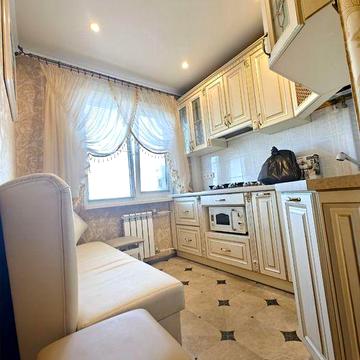 Продам квартиру на Макулане