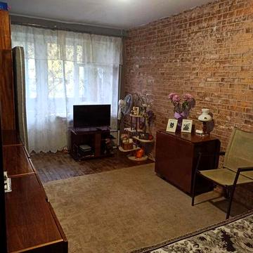 Продам 2 комнатную кв. на Янгеля (Титова)