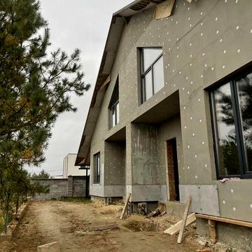 Продаж будинку садибного типу