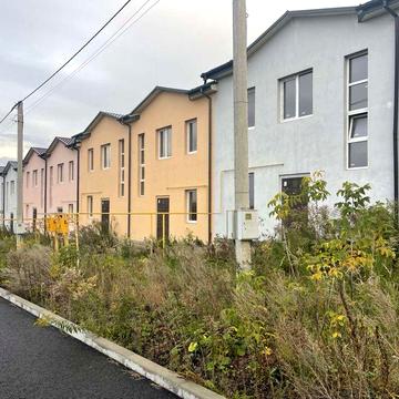 Проаж ,обмін котедж таунхаус вул,Лугова