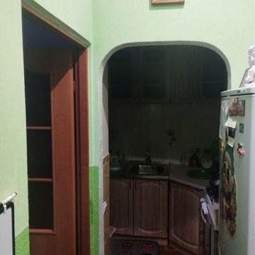 Продається квартира . В частині будинку