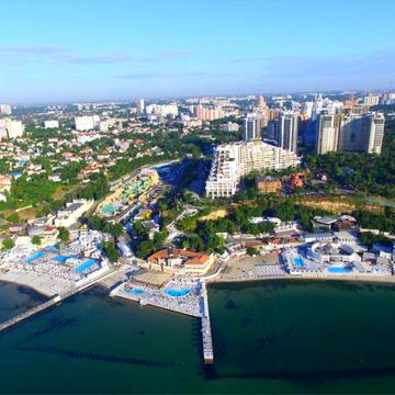 БУДИНОК ПО ЦІНІ УЧАСТКА!750 000$!370м!Вул.Тіниста! СРОЧНО!9 СОТОК!