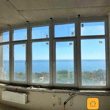 Каманина,45 Жемчужина. Прямое море. Аркадия, Единственная в комплексе.