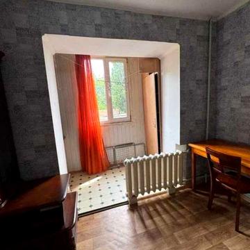 Вінстона Черчилля вул. (Червоноткацька), 14