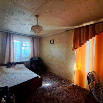 Продаж квартири. 2-кімнатна квартира на проспекті Миру (лівий берег)