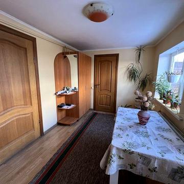 Сдам будинок в Києві біля метро