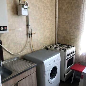 Здам однокімнатну зручну квартиру поряд з Соборною