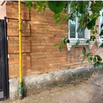 Пів будинку (кущівка)