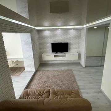 Краснопільська вул., 11