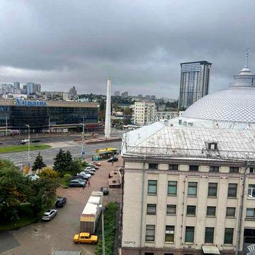 Продам 3к. квартиру бiля Цирку, вул. Дмитрiвська,2