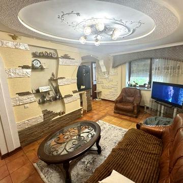 Квартира 3 кімнптна 2 поверх цегла Росвигово