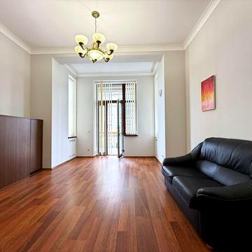 Банкова вул., 3