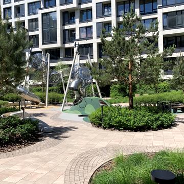 Ґарета Джонса вул. (Сімї Хохлових), 12-А