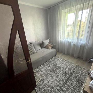 Довгострокова оренда 3к Квартира Кулика і Гудачека (Макарова) вулиця