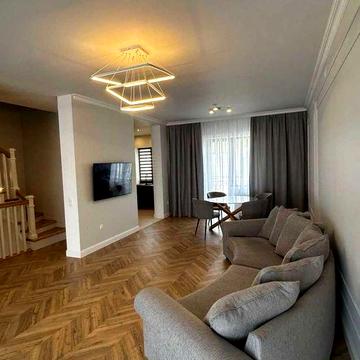 Здам будинок з гаражем