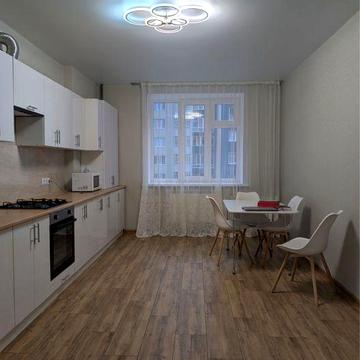 Оренда 2 кімнатної квартири Озерна