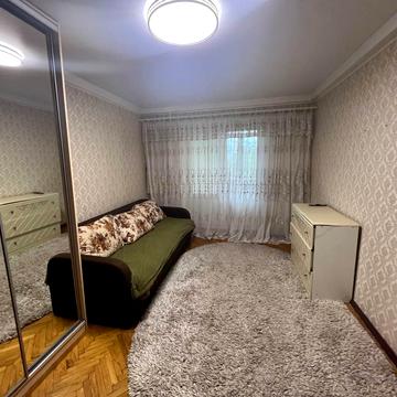 Андрія Малишка вул., 27