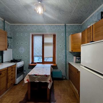 Михайла Котельникова вул., 12