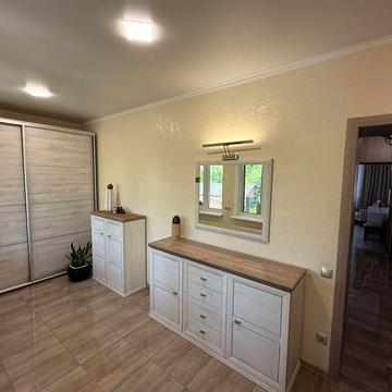 АВТОНОМНИЙ добротний будинок,2гаражі,Центр!ПРИВАТИЗОВАНА ділянка 10сот