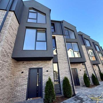 Таунхаус з ремонтом і меблями ,Соф. Борщагівка, 120м2, ГАЗ, без %