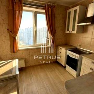 Оренда 2к квартири на вул.Ревуцького 4