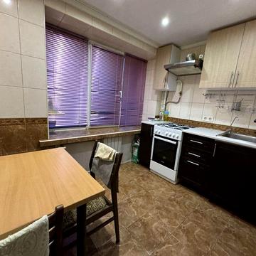 Оренда 2к квартири по вул.Кирилівська 115/2