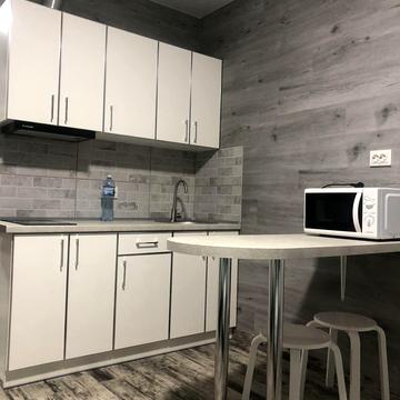 Євгена Чикаленка вул., 98