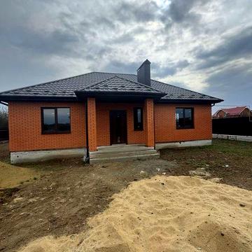 Будинок з великою ділянкою, без комісії для покупця