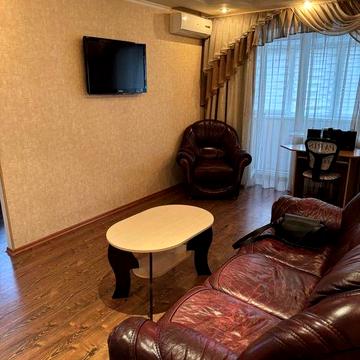 Продам реальну 2 к.кв Старокозацька/ Центр / Кельнський бульвар Менора