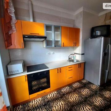 Довгострокова оренда 2к Квартира Перлинна (Зелена) вулиця