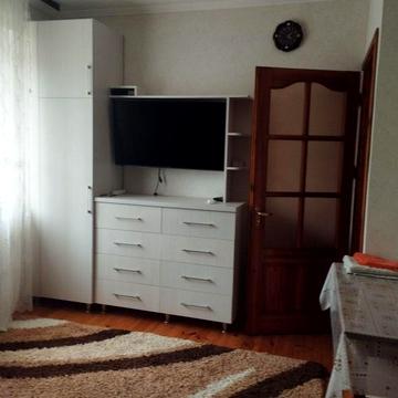 Продам квартиру мебльовану та з технкою.