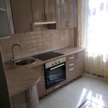 Валерія Самофалова вул. (Каманіна), 16