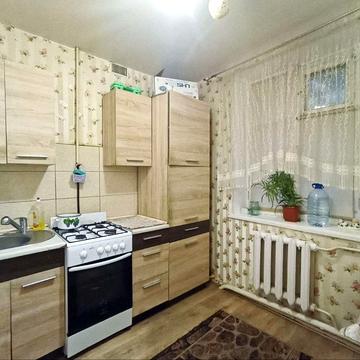 Камянецька вул., 56