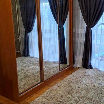 Здам 2 кімнатну  сталінку по вул . Театральній