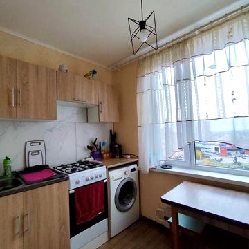 Сдам 2 ком квартиру пр.Аэрокосмический,м.Левада