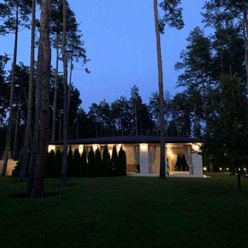 Вишнева вул.