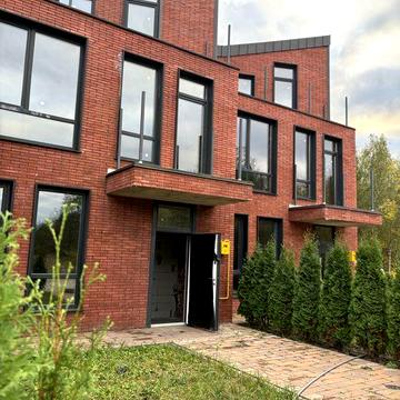 Газифікований таун з чарівним краєвидом