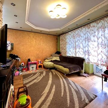 Степана Бандери просп., 4
