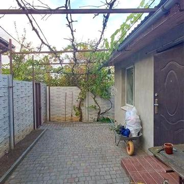 Продаю часть дома 13 военная