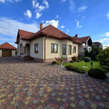 Продаж чудового одноповерхового будинку в передмісті Ужгорода с Холмок